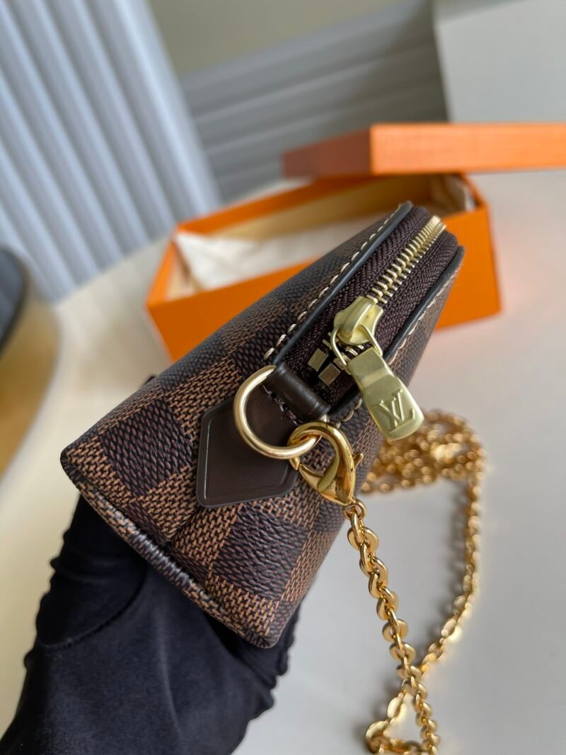 Louis Vuitton Cosmetic Pouch & Chain Bag M47515-17*12*6CM