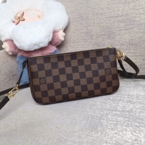 Louis Vuitton Pochette Accessoires-24x14x4CM