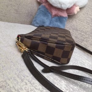 Louis Vuitton Pochette Accessoires-24x14x4CM