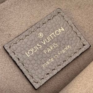 ewrewrwe_6_.jpg Louis Vuitton By The Pool Backpack M80738-13*19*8CM