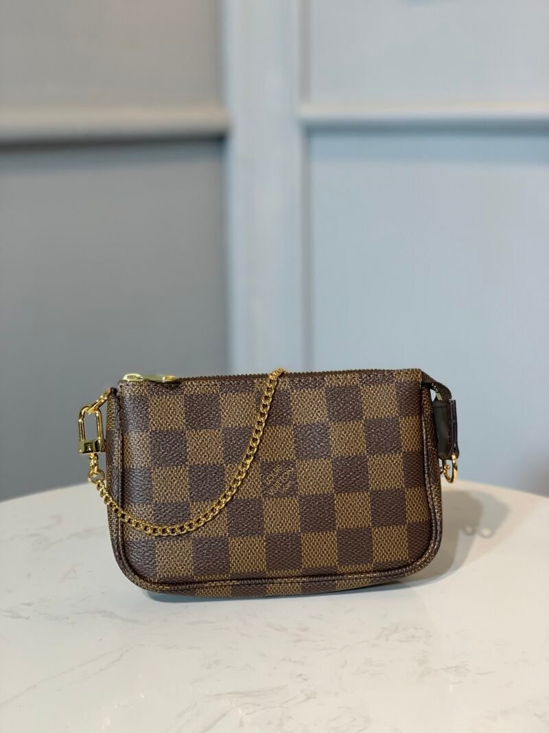 Louis Vuitton Pochette Accessoires-15.5*4*10.5CM