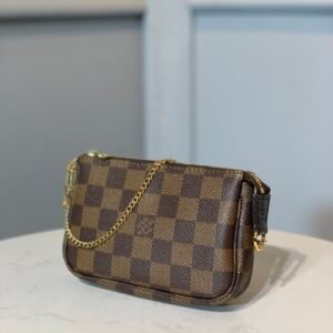 Louis Vuitton Pochette Accessoires-15.5*4*10.5CM