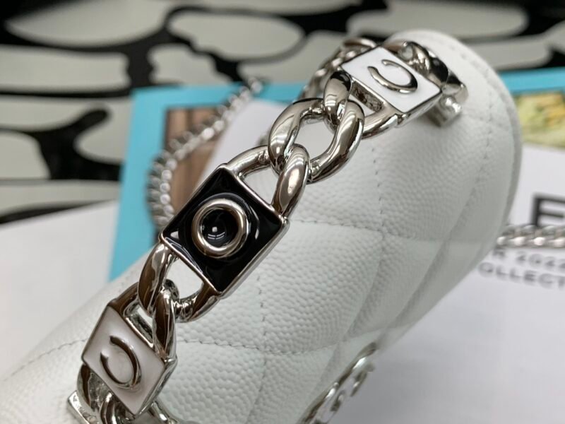 CHANLE Vintage Chain Bag-13*9.5*6CM