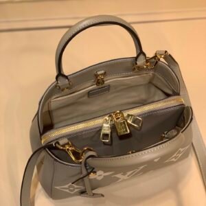 Louis Vuitton Montaigne BB-29*20*13CM