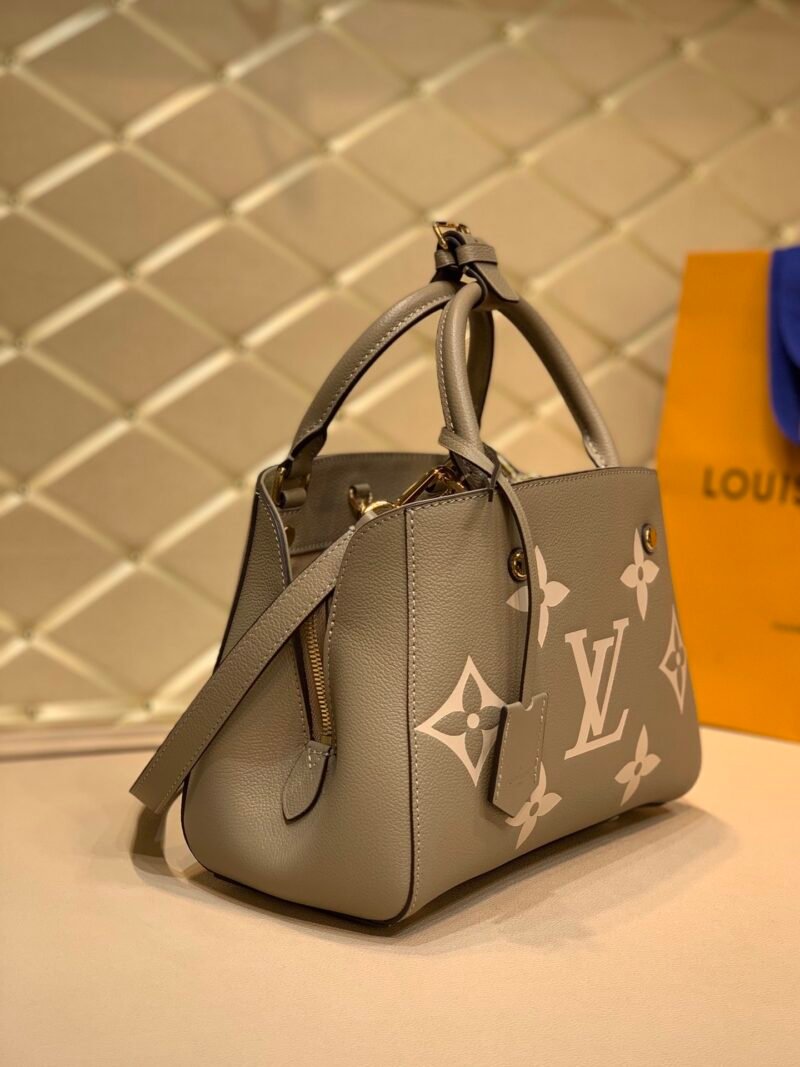 Louis Vuitton Montaigne BB-29*20*13CM