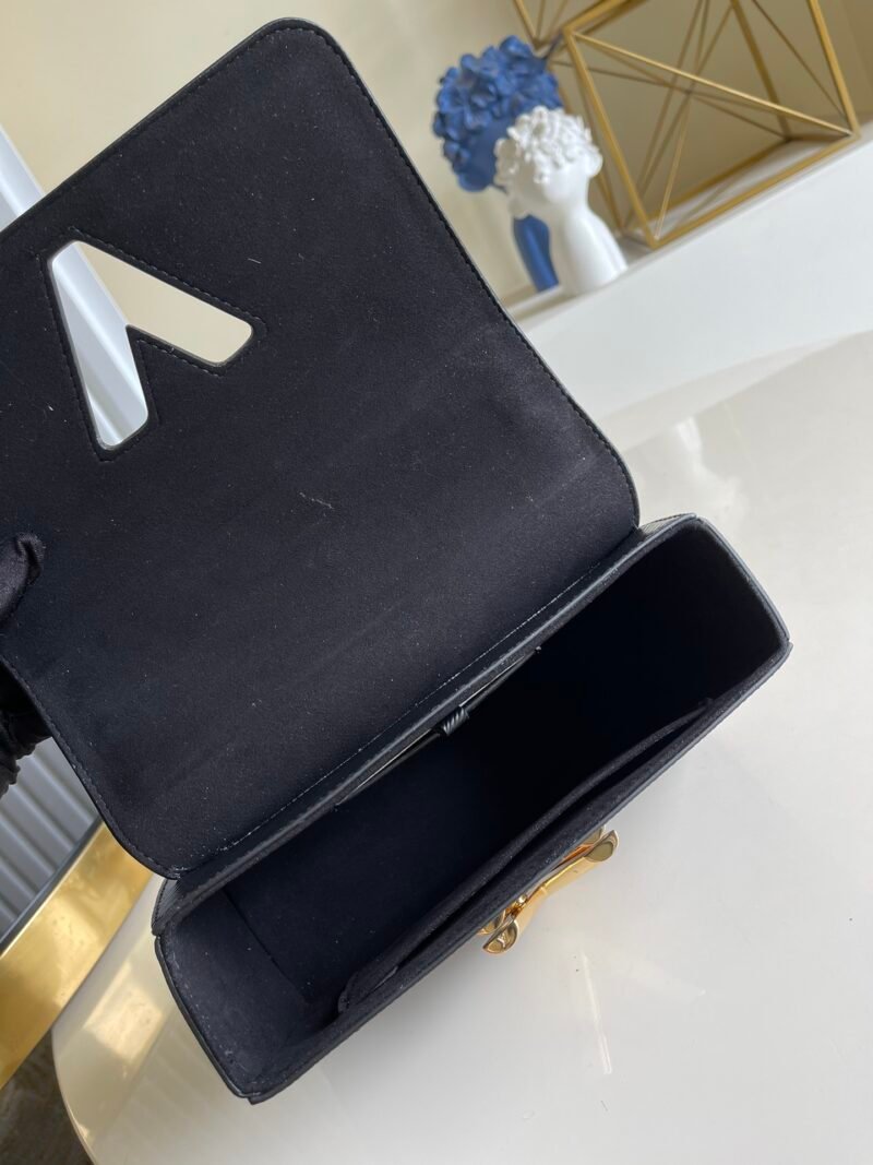Louis Vuitton Twist MM-23*18*8CM