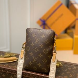 httpsrfrrf_2_.jpg Louis Vuitton Utility Phone Pocket – 16*19*6CM
