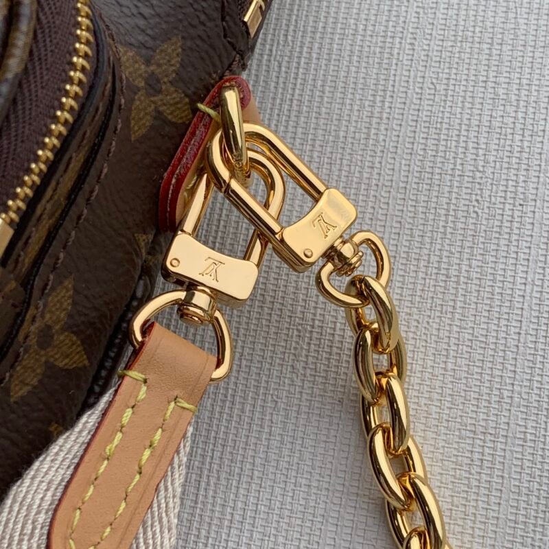 httpsrfrrf_5_.jpg Louis Vuitton Utility Phone Pocket – 16*19*6CM