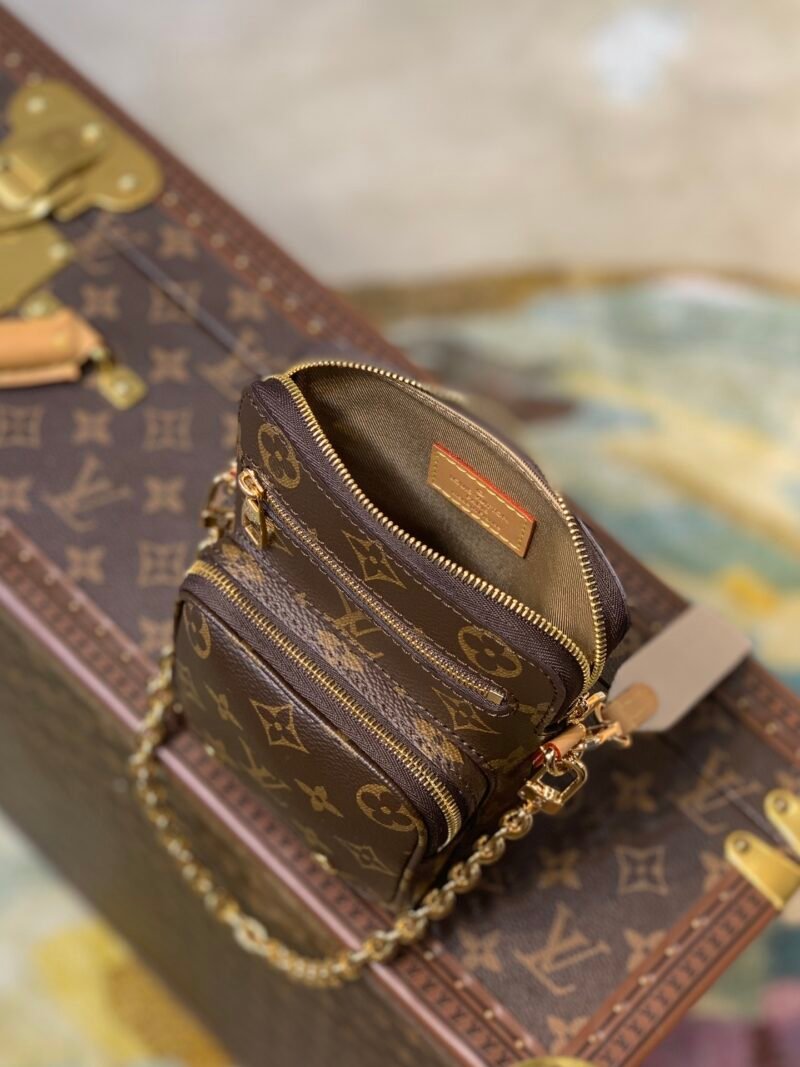 httpsrfrrf_7_.jpg Louis Vuitton Utility Phone Pocket – 16*19*6CM