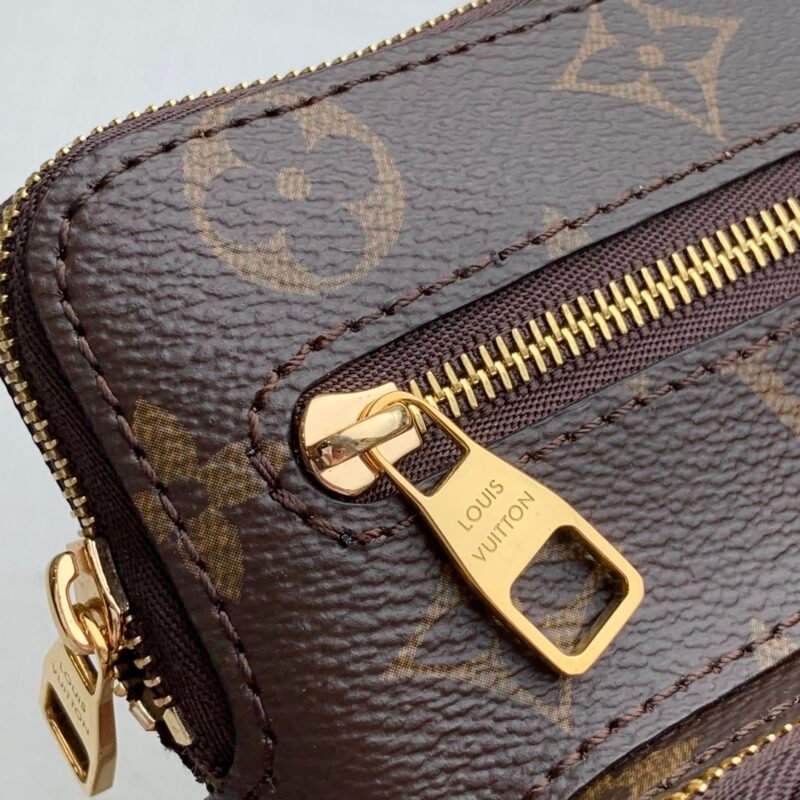httpsrfrrf_8_.jpg Louis Vuitton Utility Phone Pocket – 16*19*6CM
