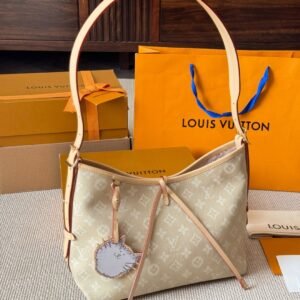 louis vuitton carryall bag size : 30 x 20cm