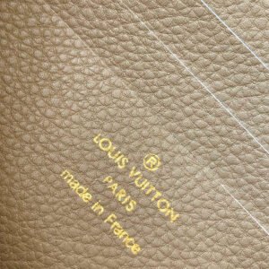 Louis Vuitton Wallet on Chain Ivy-23.5 x 12.0 x 4.3 CM