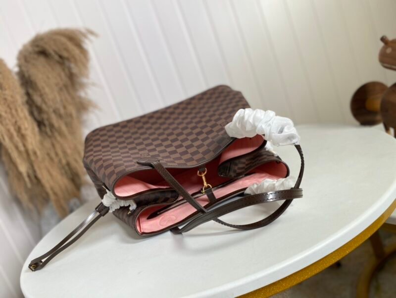 Louis Vuitton Neverfull GM ( Pink Inside) -40*33*20CM