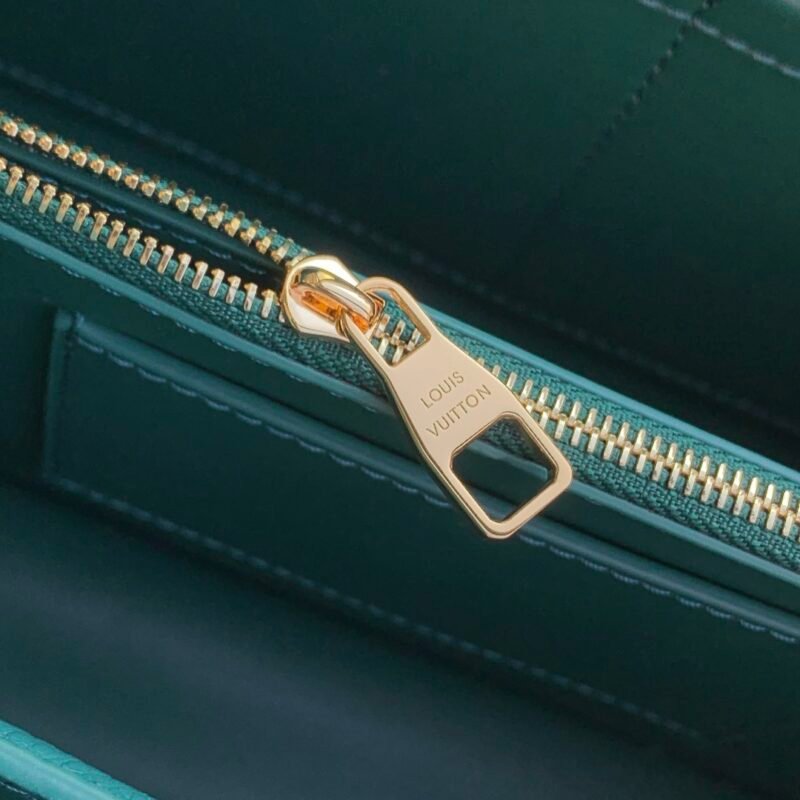 Louis Vuitton Capucines BB-M21164-27*18*9CM