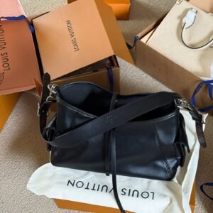 LOUIS VUITTON CARRYALL DARK PM 33*23*15cm