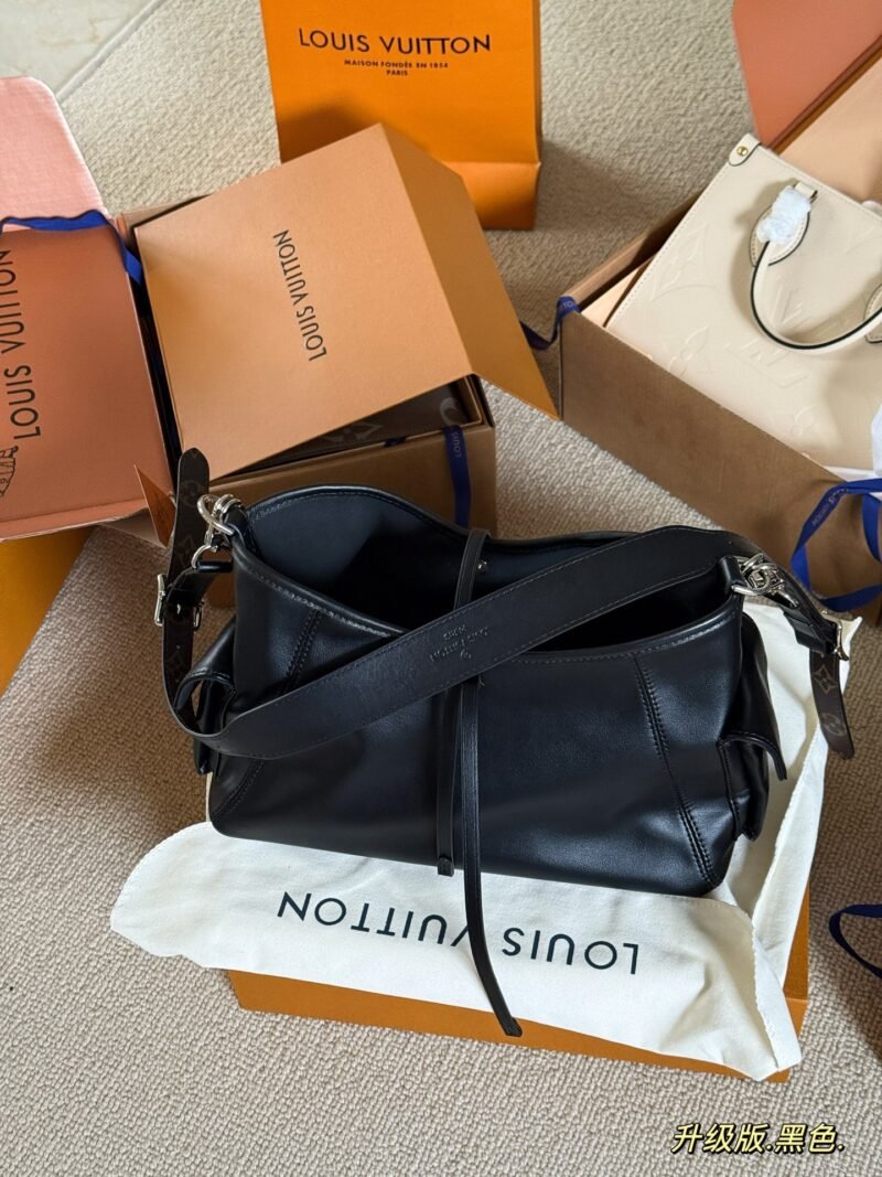 LOUIS VUITTON CARRYALL DARK PM 33*23*15cm