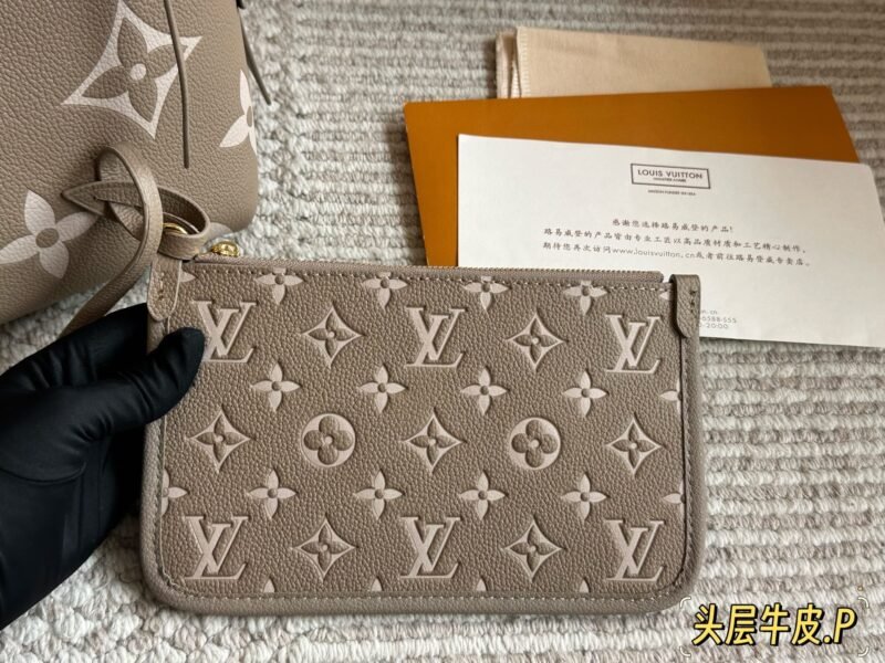 LOUIS VUITTON CARRYALL PM CarryAll PM 29*22cm
