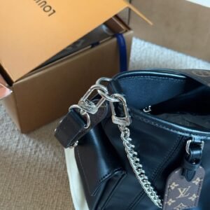 LOUIS VUITTON CARRYALL DARK PM 33*23*15cm