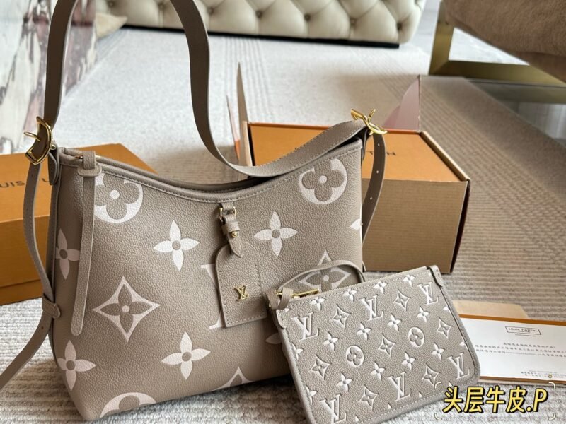 LOUIS VUITTON CARRYALL PM CarryAll PM 29*22cm