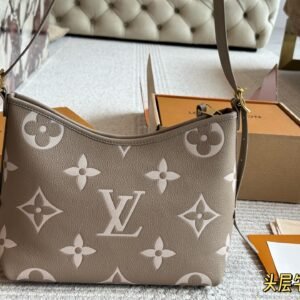 LOUIS VUITTON CARRYALL PM CarryAll PM 29*22cm