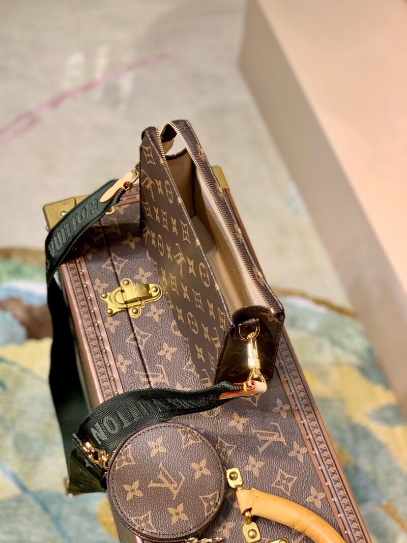 Louis Vuitton M47546 Toiletry Handbags- 26-19.0×15.0x6CM