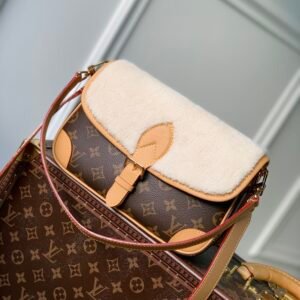 Louis Vuitton Diane Handbags-25*9*15CM