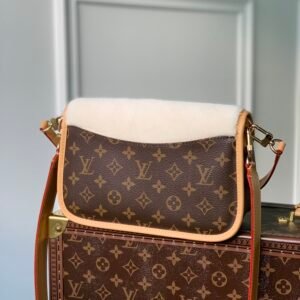 Louis Vuitton Diane Handbags-25*9*15CM