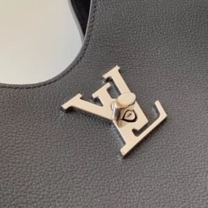 Louis Vuitton Lock Me Hobo-29.5*34*16CM