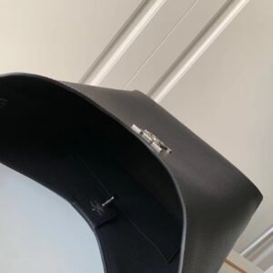 Louis Vuitton Lock Me Hobo-29.5*34*16CM