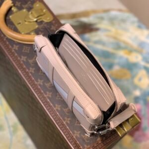 LV Soft Trunk Handbags-M45880-22.5 x 14.0 x 5CM