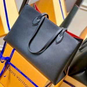Louis Vuitton Lockme Handbags M57345-42*28*15CM