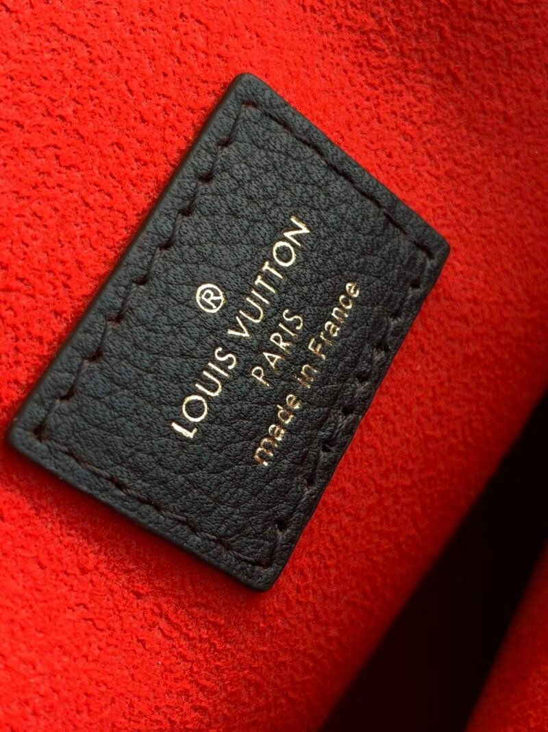 Louis Vuitton Lockme Handbags M57345-42*28*15CM