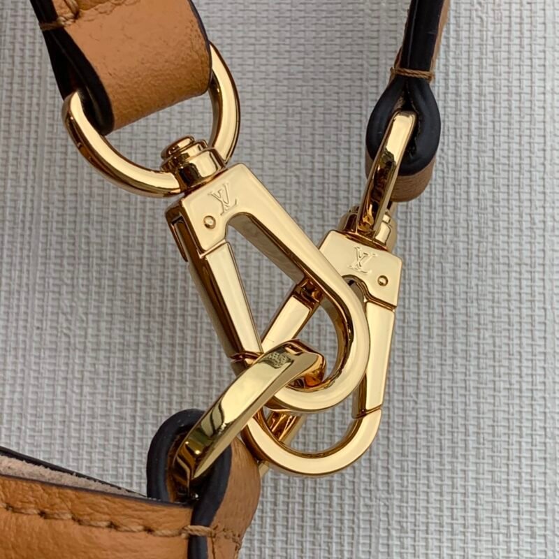 Louis Vuitton Lockme Bucket-20*13*22CM