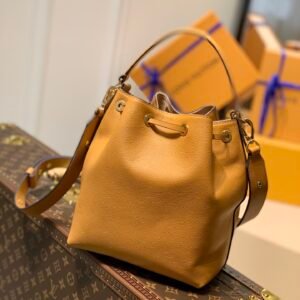 Louis Vuitton Lockme Bucket-20*13*22CM