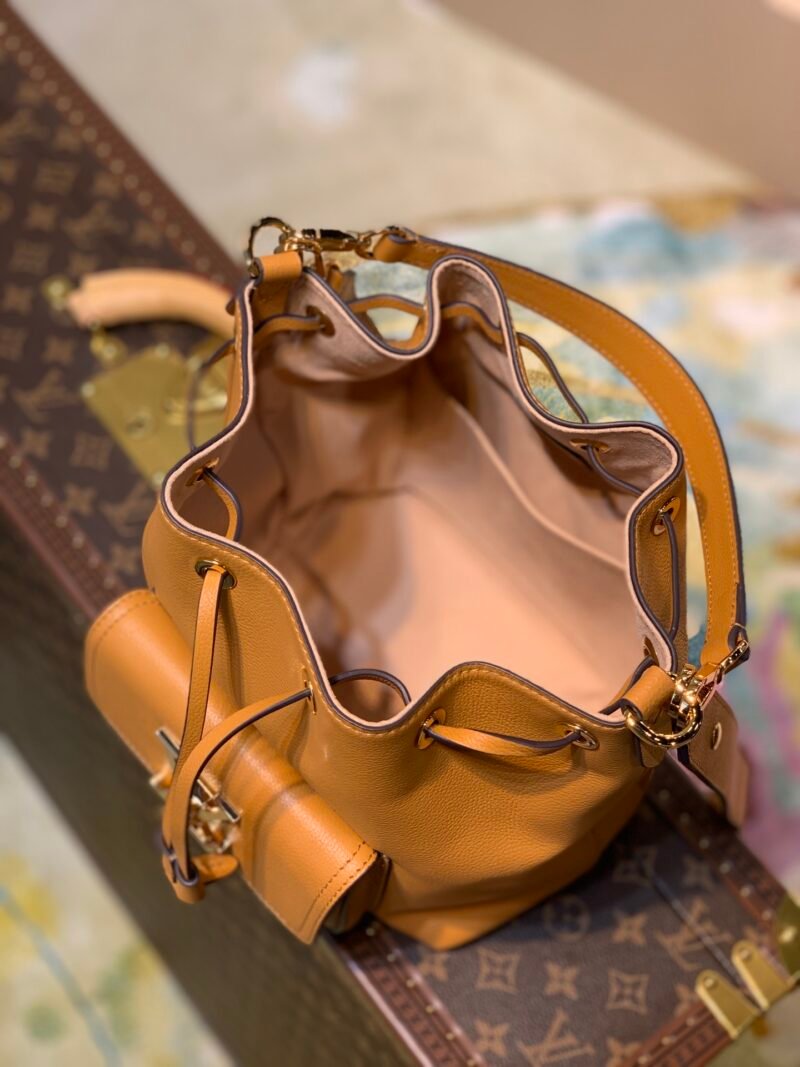 Louis Vuitton Lockme Bucket-20*13*22CM