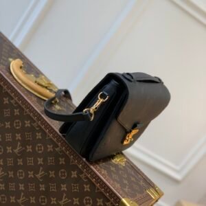Louis Vuitton Pochette Metis Handbags-25*19*7CM