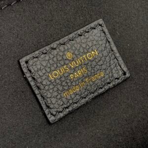 Louis Vuitton Pochette Metis Handbags-25*19*7CM