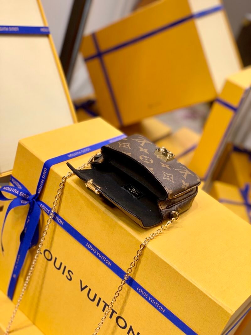 Louis Vuitton Micro Metis Handbags-14*11* 3.5 CM