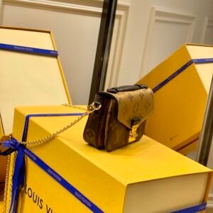 Louis Vuitton Micro Metis Handbags-14*11* 3.5 CM