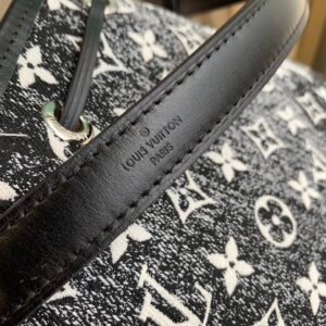 Louis Vuitton Petit Noé -25*28.5*20CM