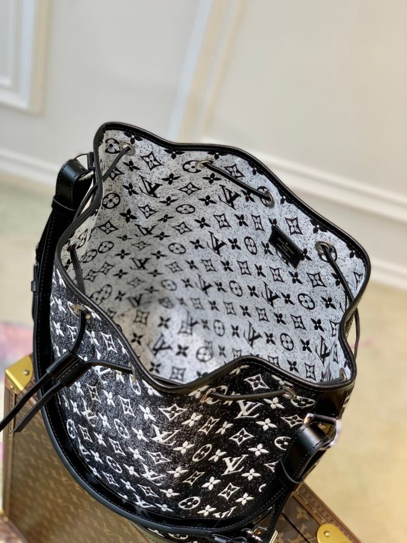 Louis Vuitton Petit Noé -25*28.5*20CM