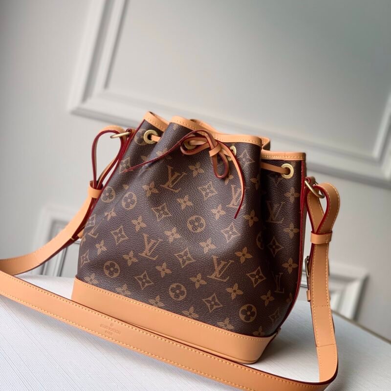 Louis Vuitton NéoNoé Bucket Bag -24 x 22 x 15CM
