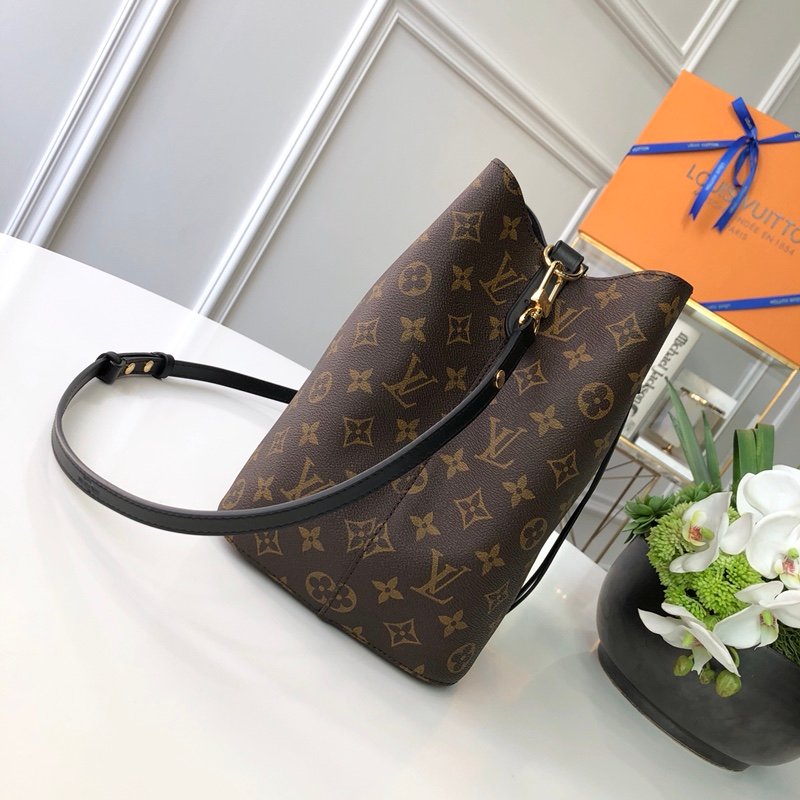 lvbag-133443_1_.jpg Louis Vuitton NéoNoé Bucket Bag -26X22X27CM