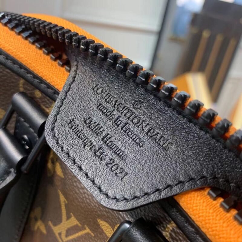 Louis VuittonZoooom with Friends-21×10×12CM