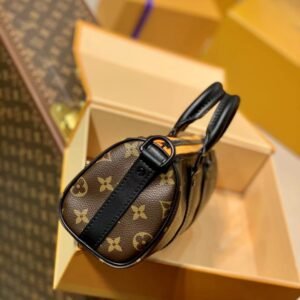 Louis VuittonZoooom with Friends-21×10×12CM