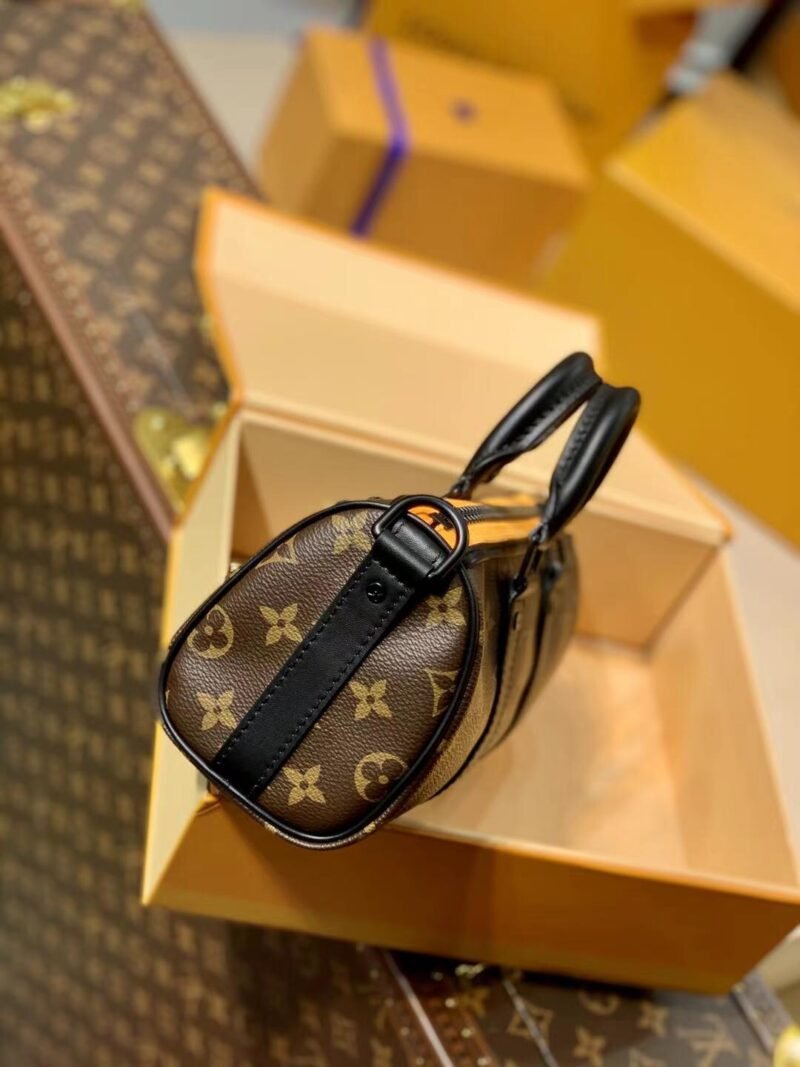 Louis VuittonZoooom with Friends-21×10×12CM