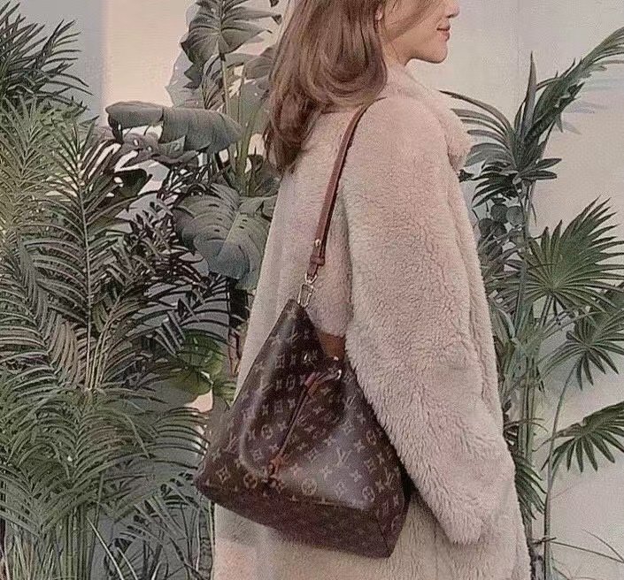 Louis Vuitton NéoNoé Bucket Bag -26X22X27CM