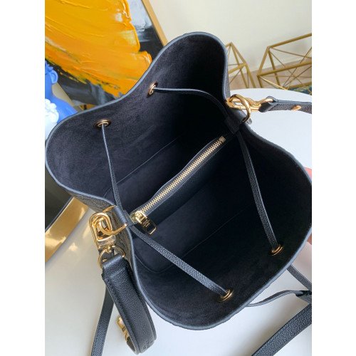 lvbag-15435rewrwe_9_.jpg Louis Vuitton Wild at Heart NéoNoé Bucket Bag -26X22X27CM