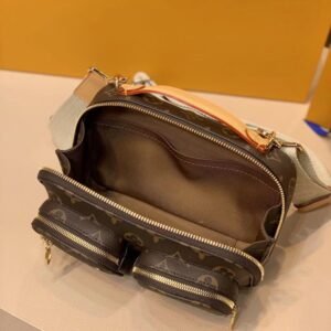 Louis Vuitton M80446 Utility Crossbody – 18*11*10CM