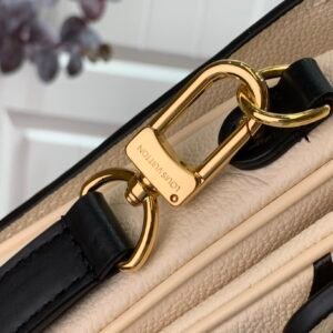 Louis Vuitton Pochette Metis Handbags-25*19*7CM